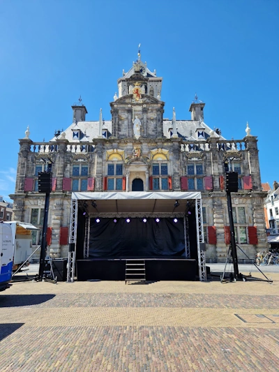 Overdekt podium delft