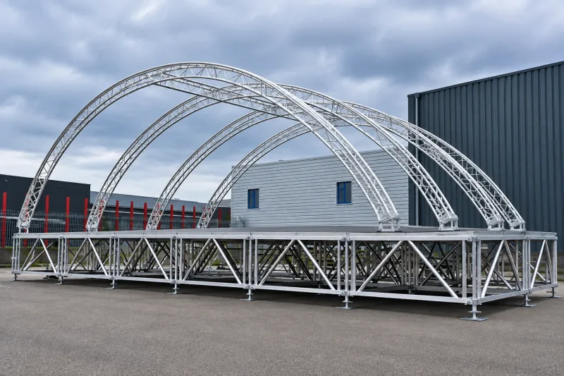 Prolyte Easyframe-B met stagedecks
