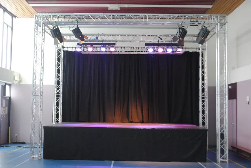 Truss-carre voor buurtvereniging in Den Haag